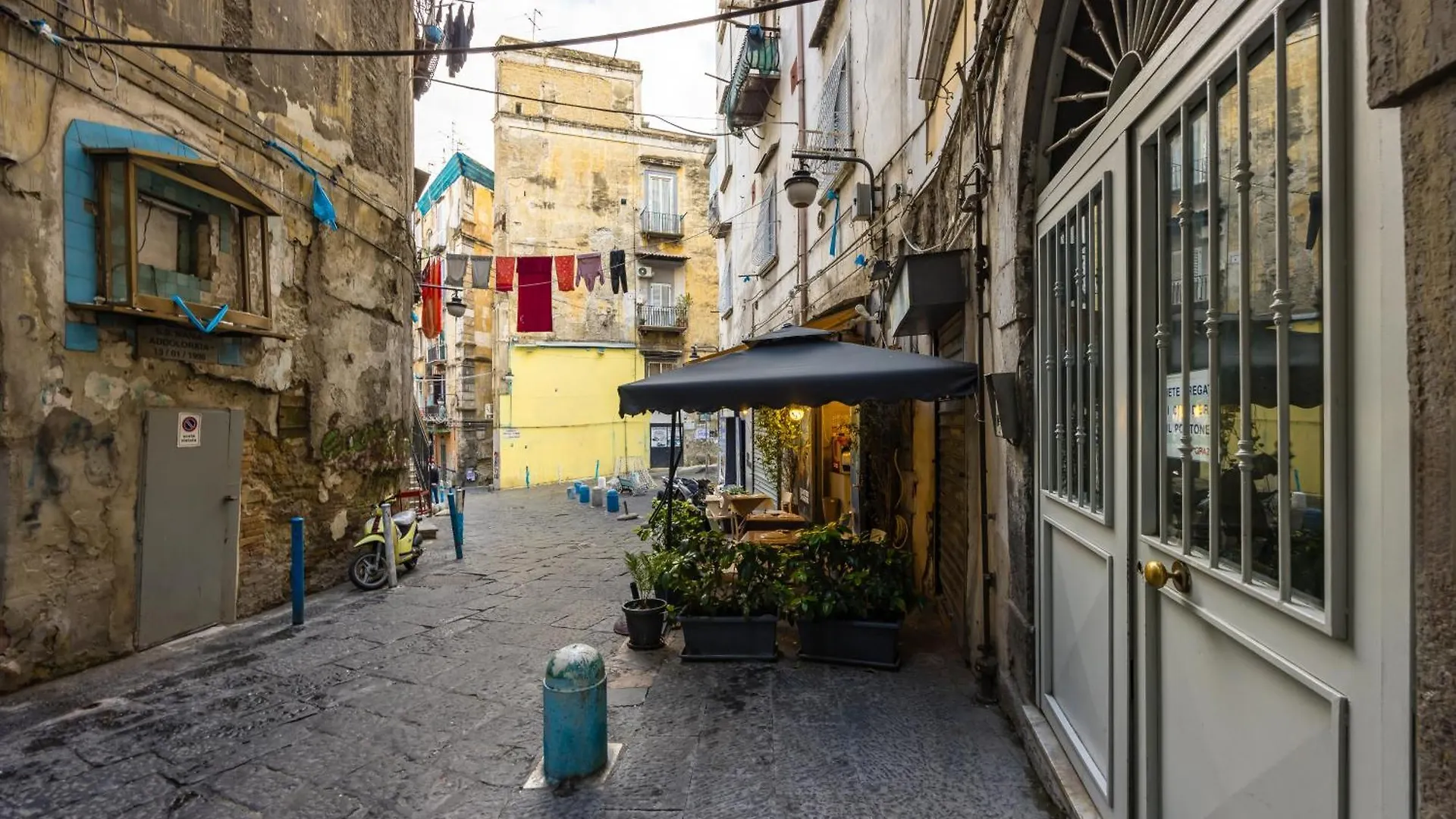 Apartment A Due Passi - Quartieri Spagnoli Naples
