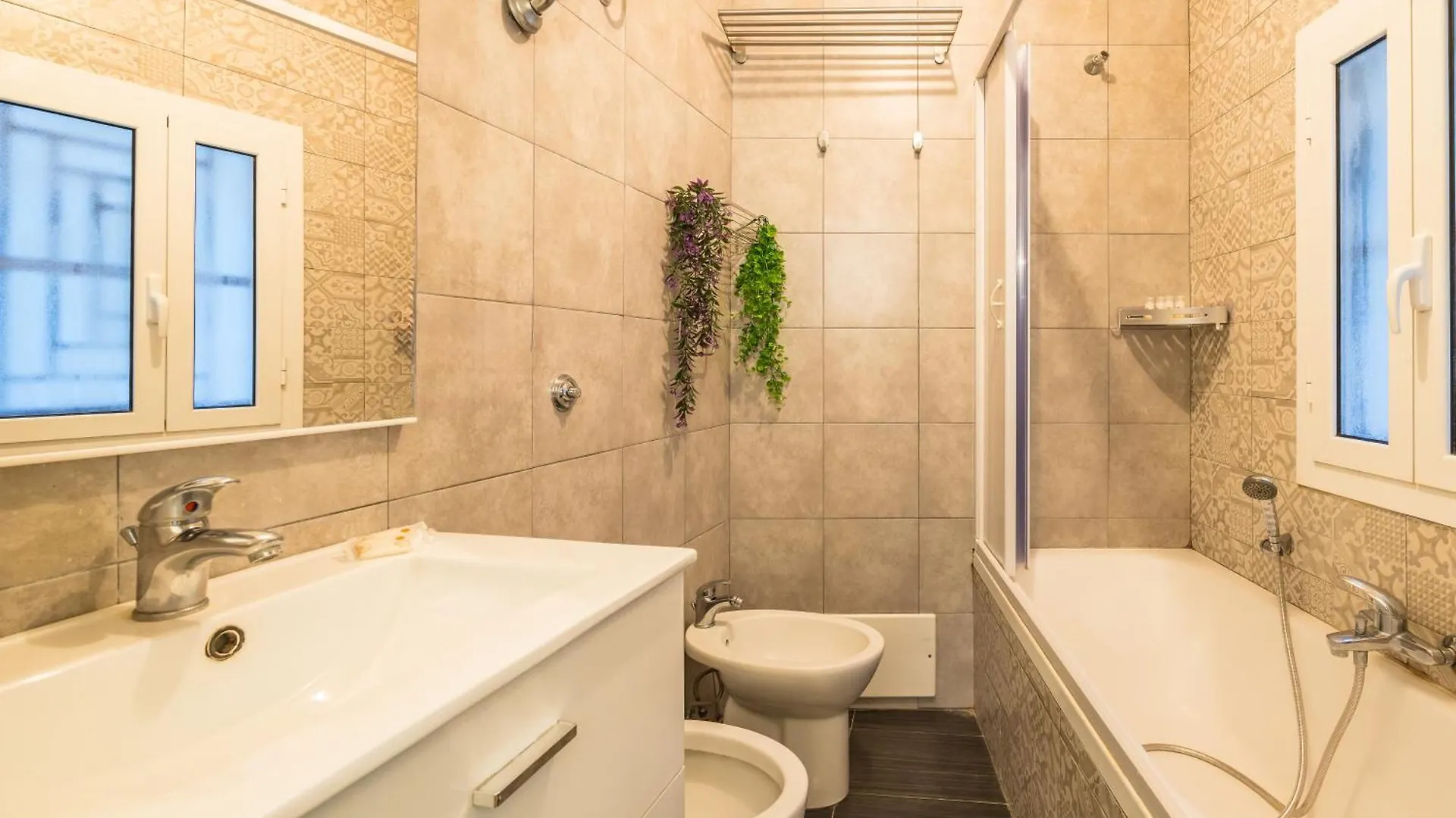 Apartment A Due Passi - Quartieri Spagnoli Naples